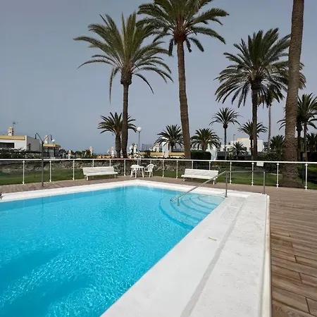 San Agustin,close To The With Pool ! Apartament *